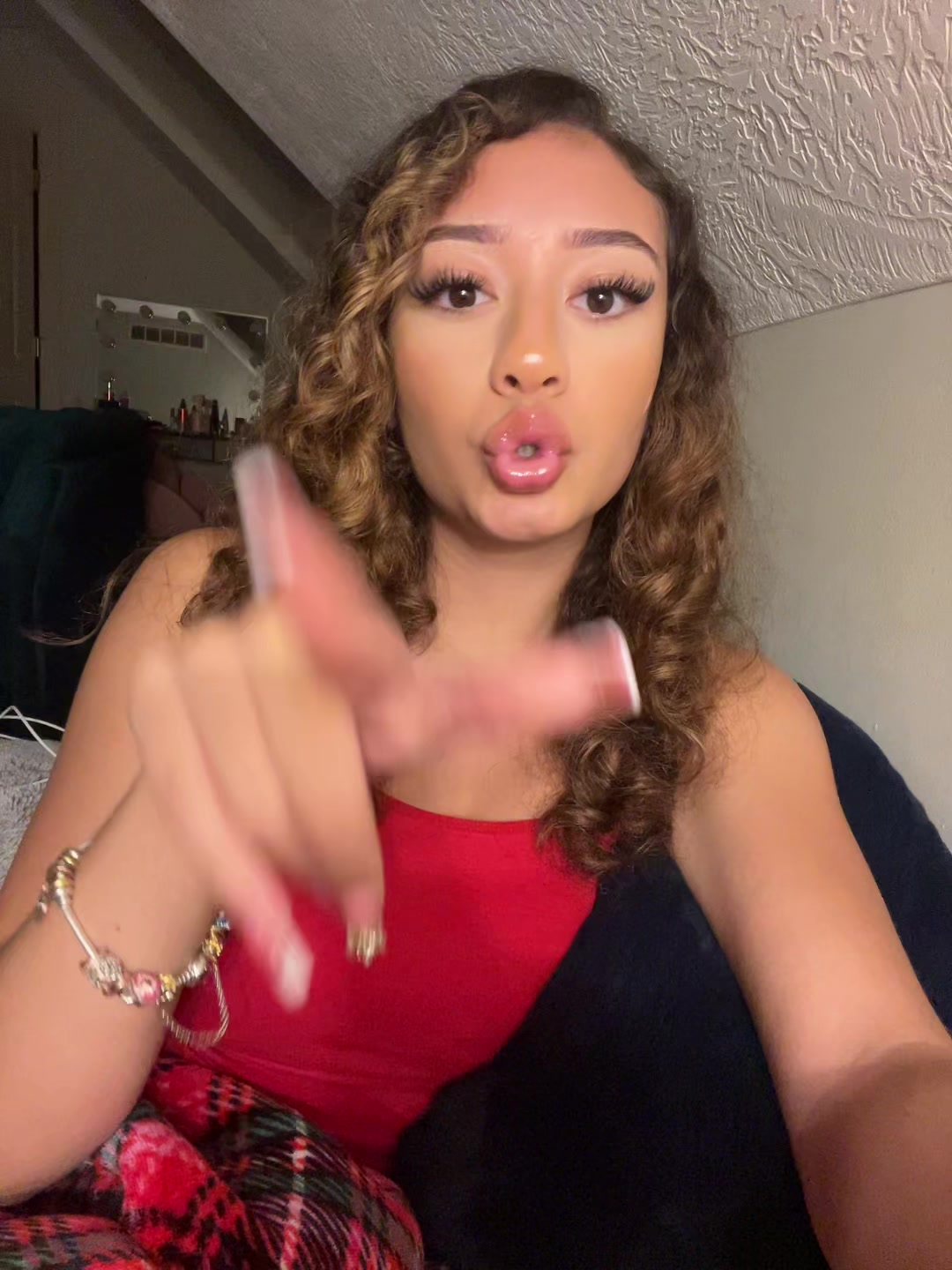 @FreakiestDominator