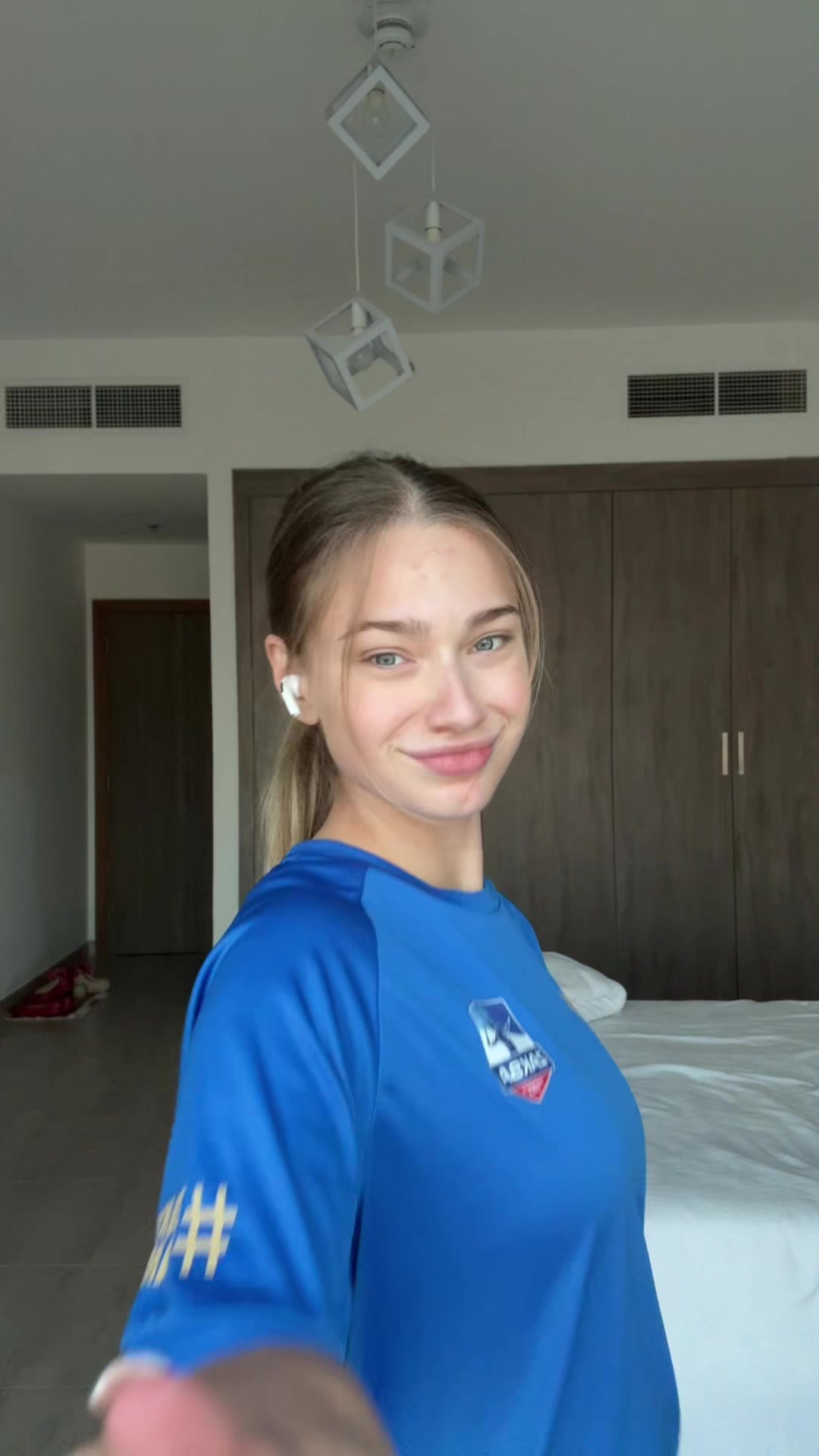 @Nicole