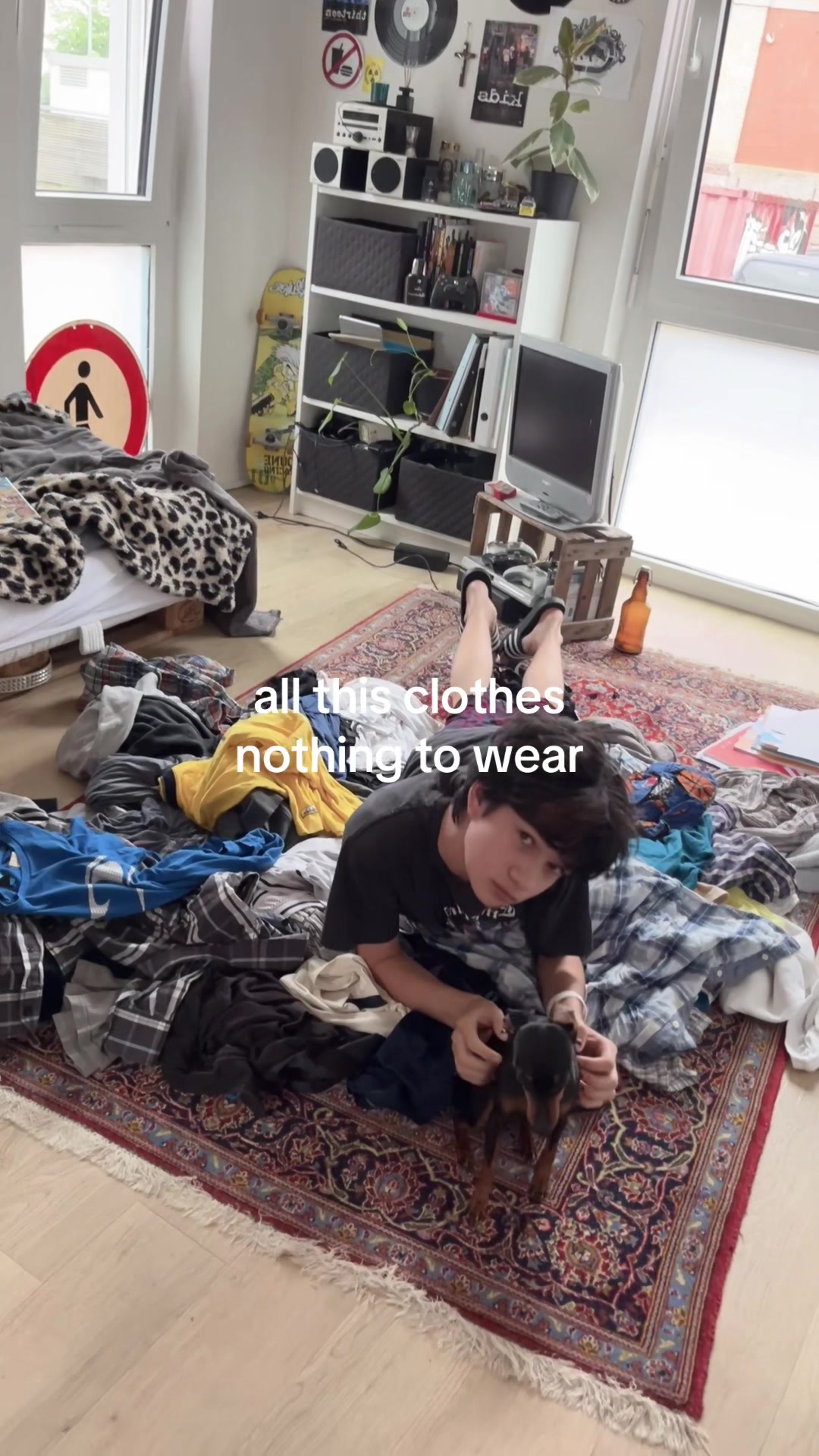 @:P