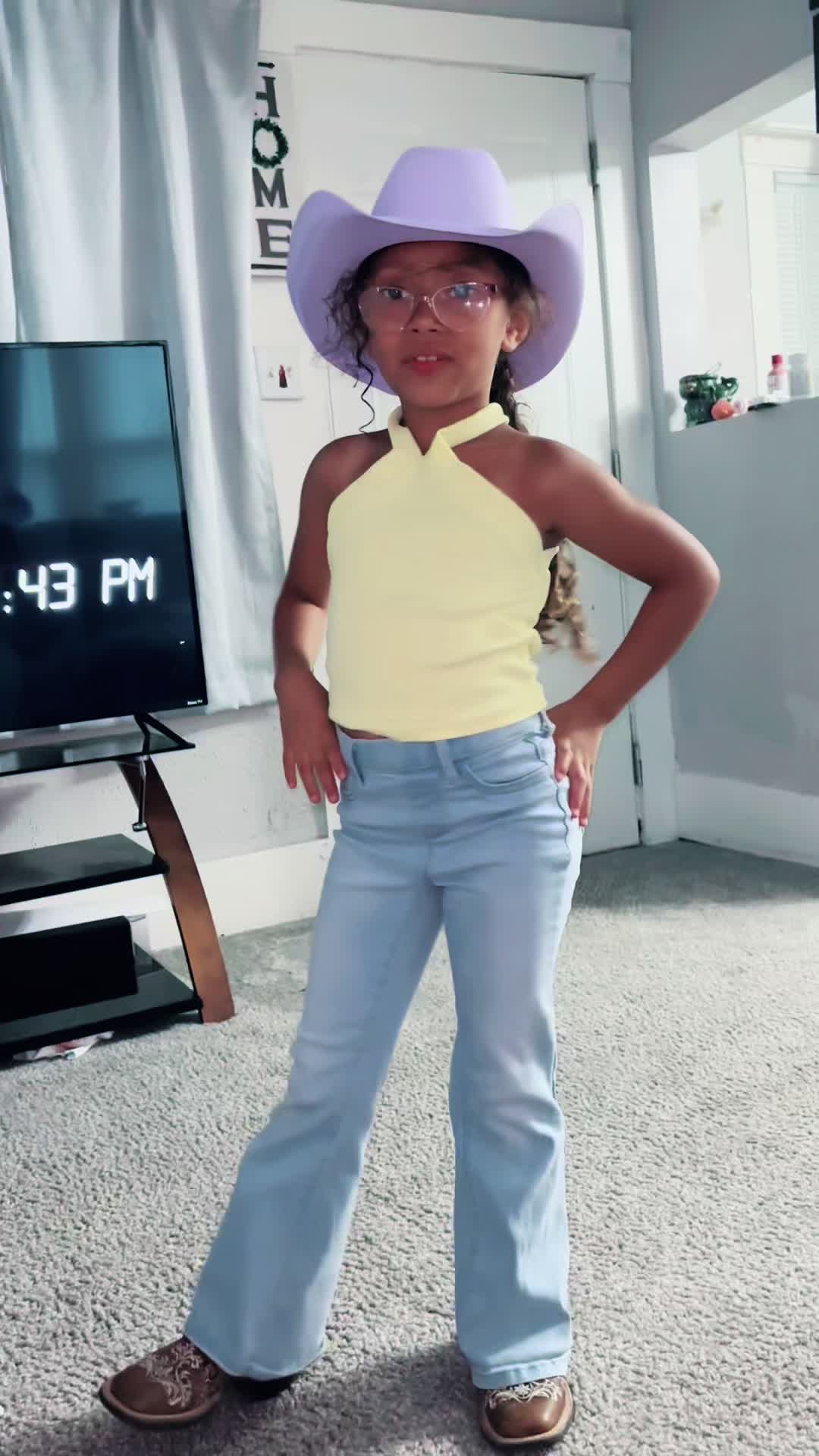 @bri_carmona