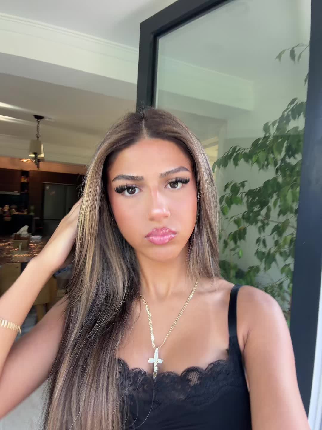 @LiveTina250k