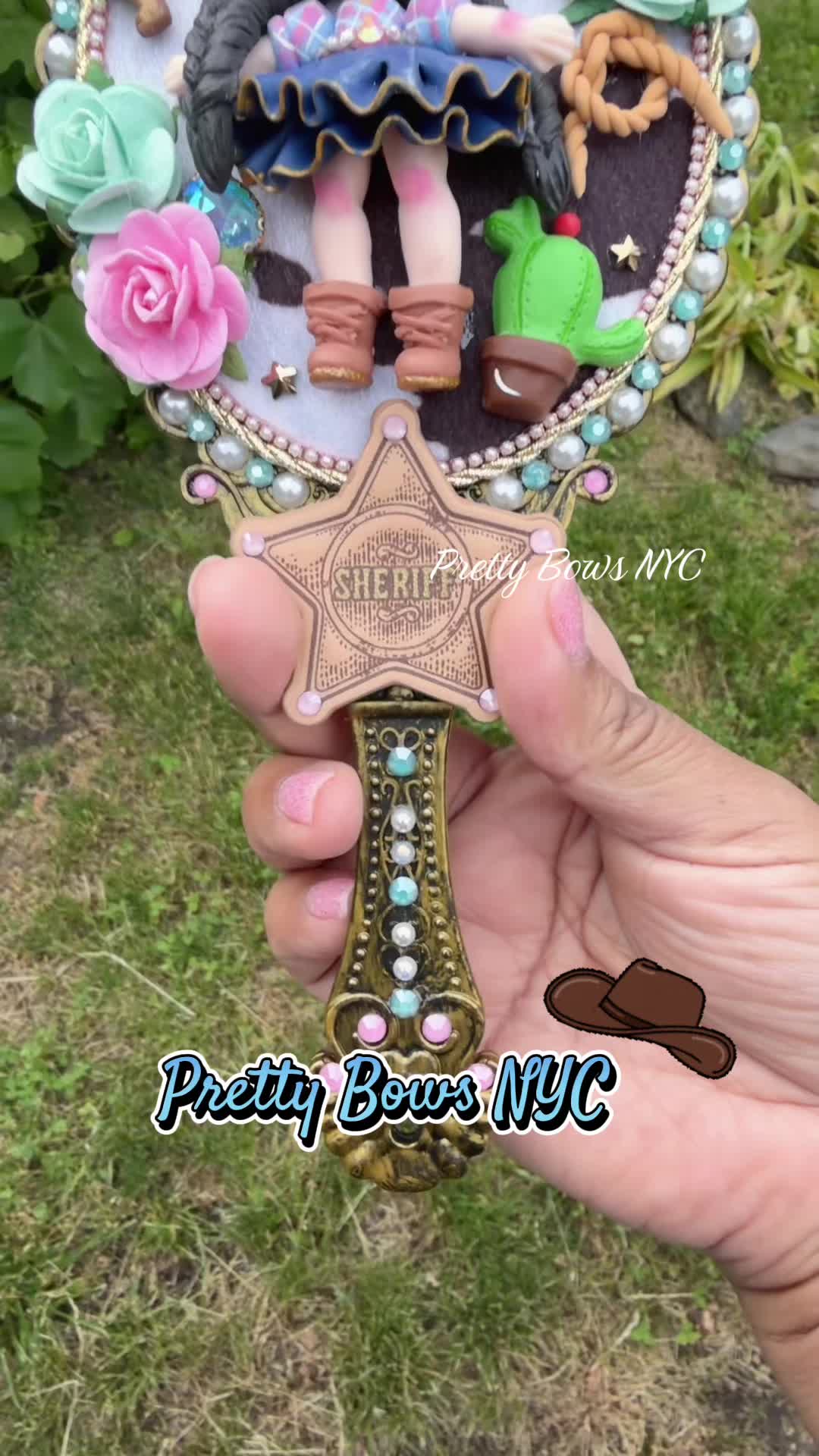 @𝙋𝙧𝙚𝙩𝙩𝙮 𝘽𝙤𝙬𝙨 𝙉𝙔𝘾🎀