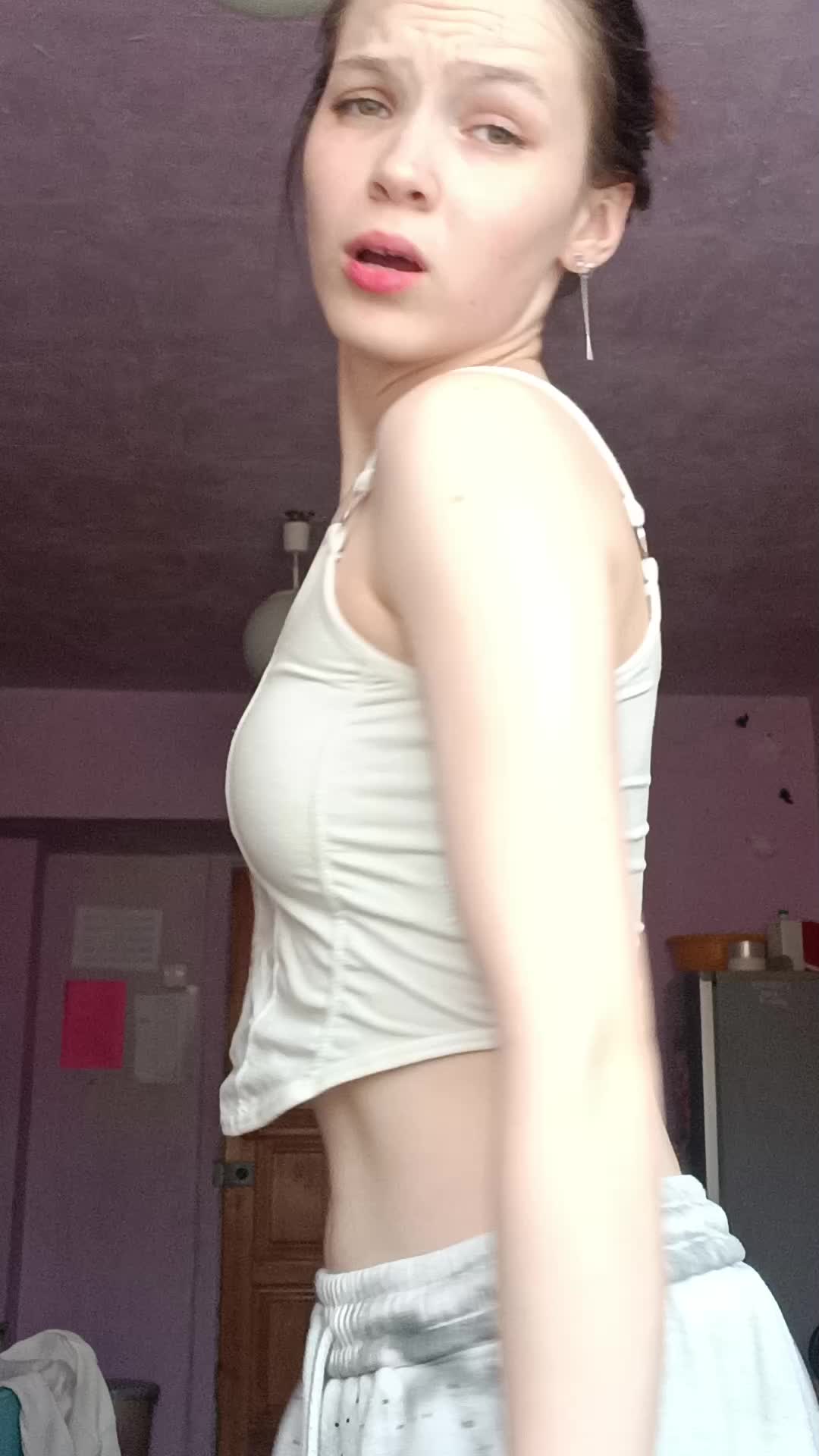 @Анютик