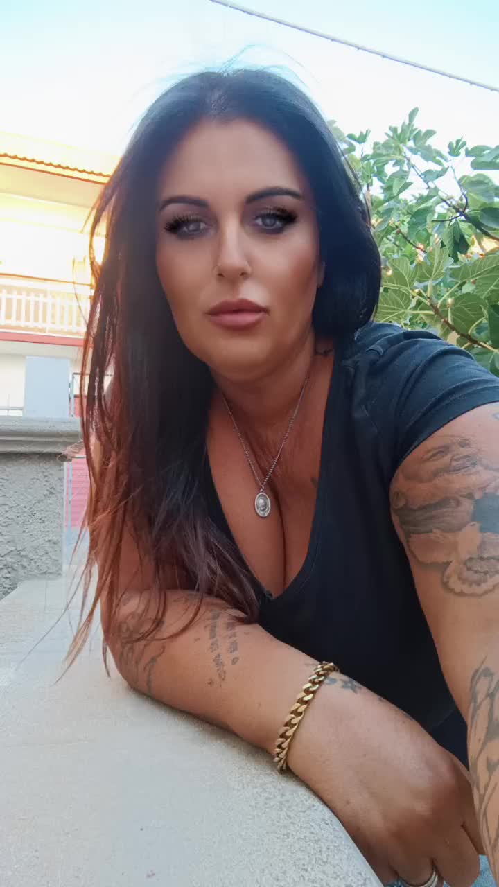 @Silvia🩵