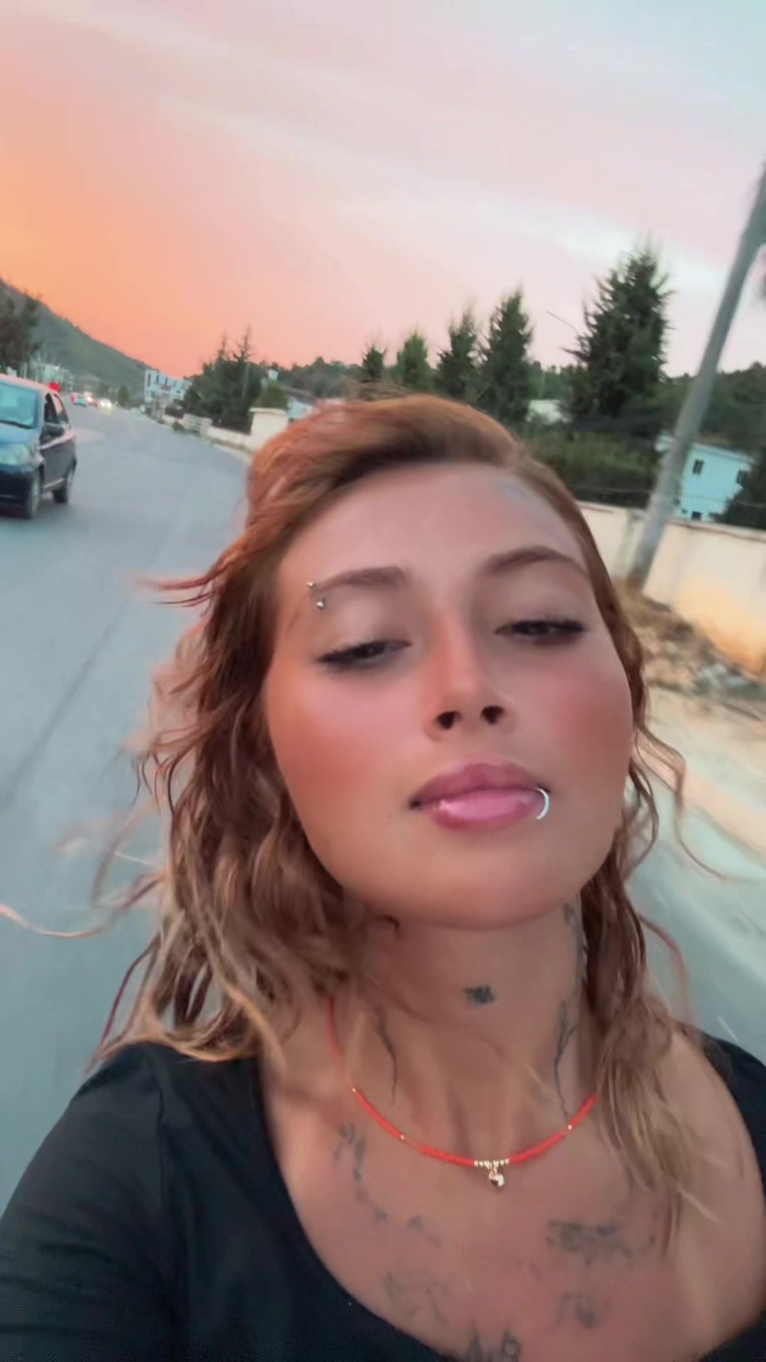 @hannahctout