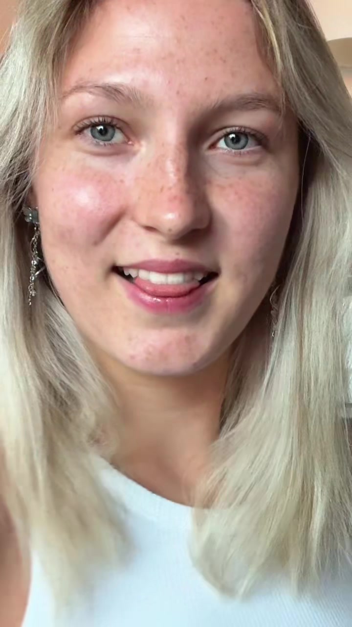 @Anni🌷