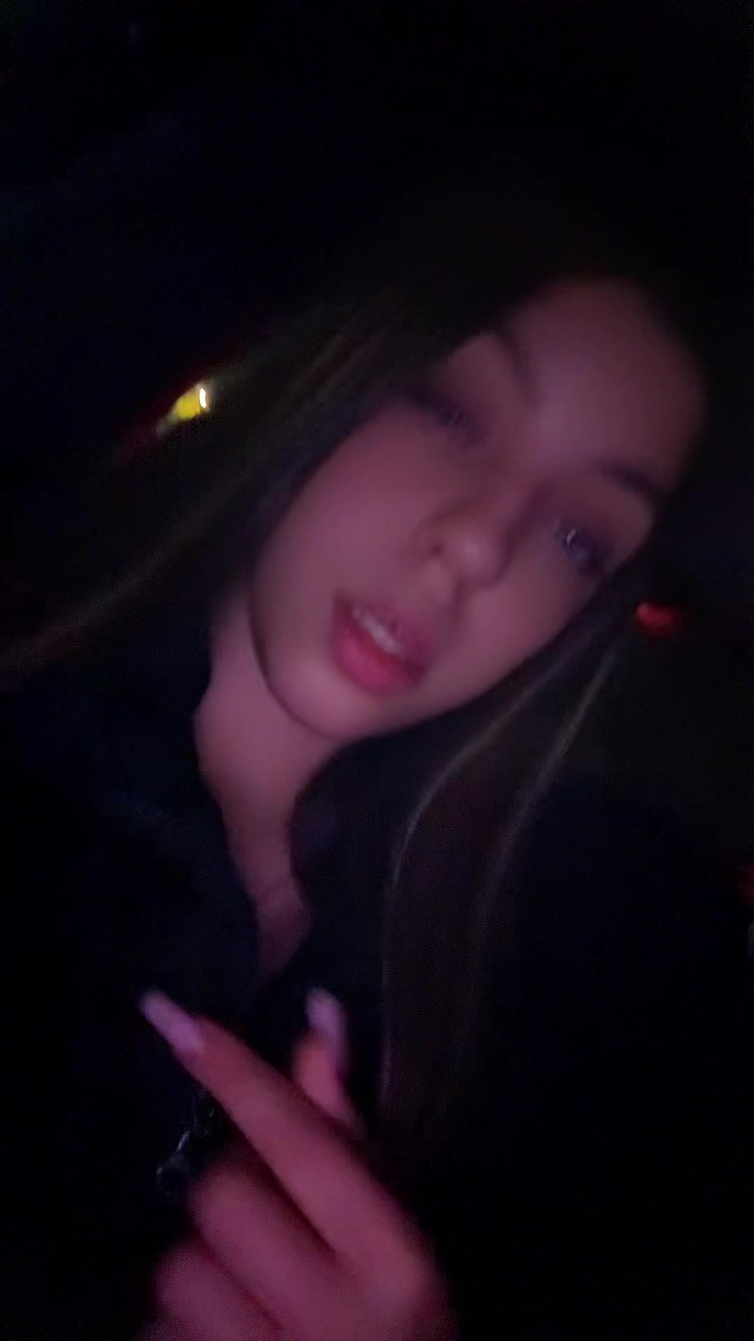 @𝓑𝓻𝓸𝓴𝓮𝓷 𝓗𝓮𝓪𝓻𝓽♡