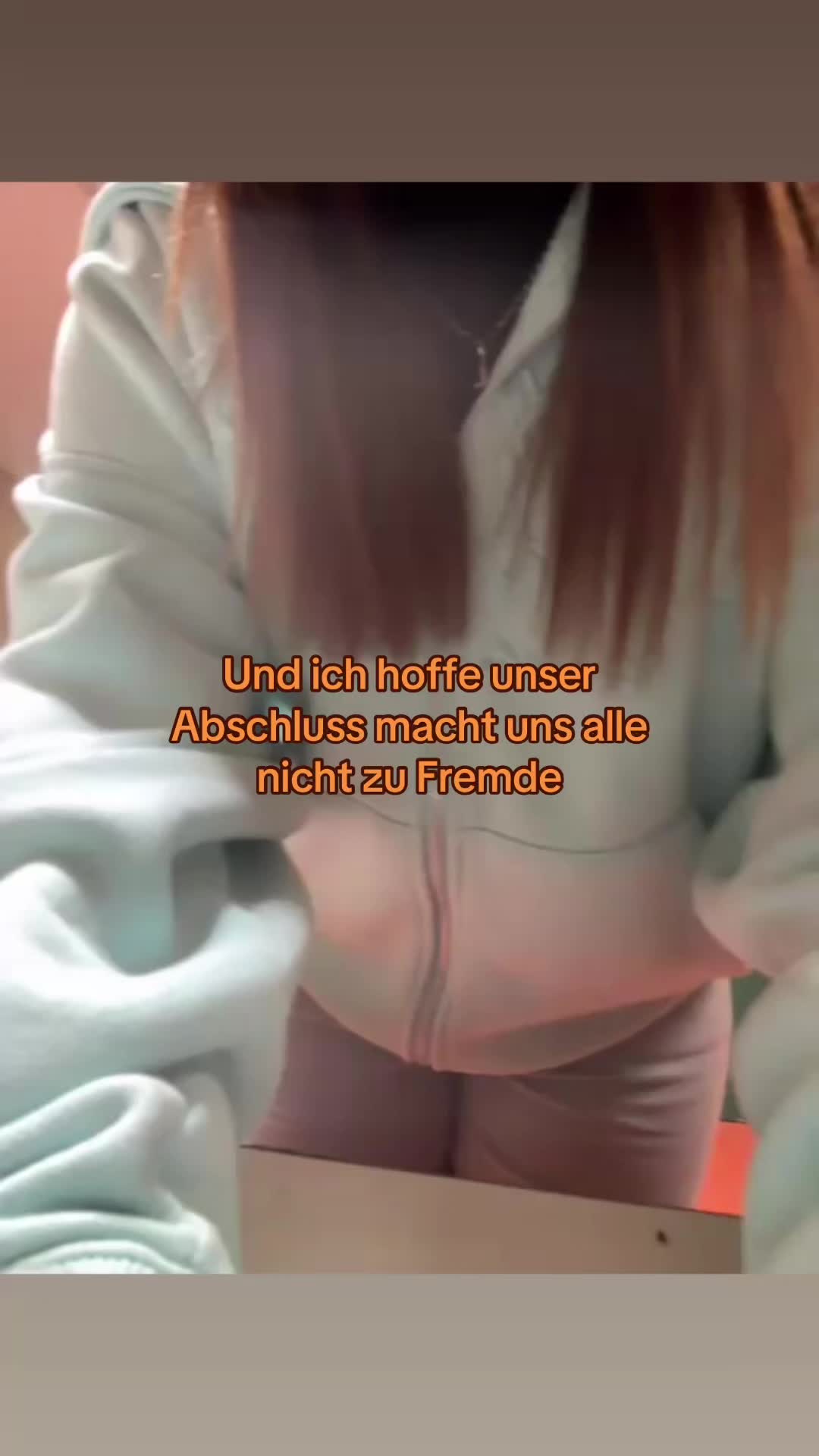 @Lara🌟