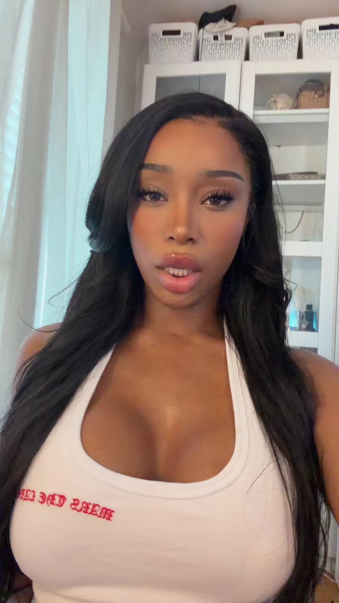 @karinedolls