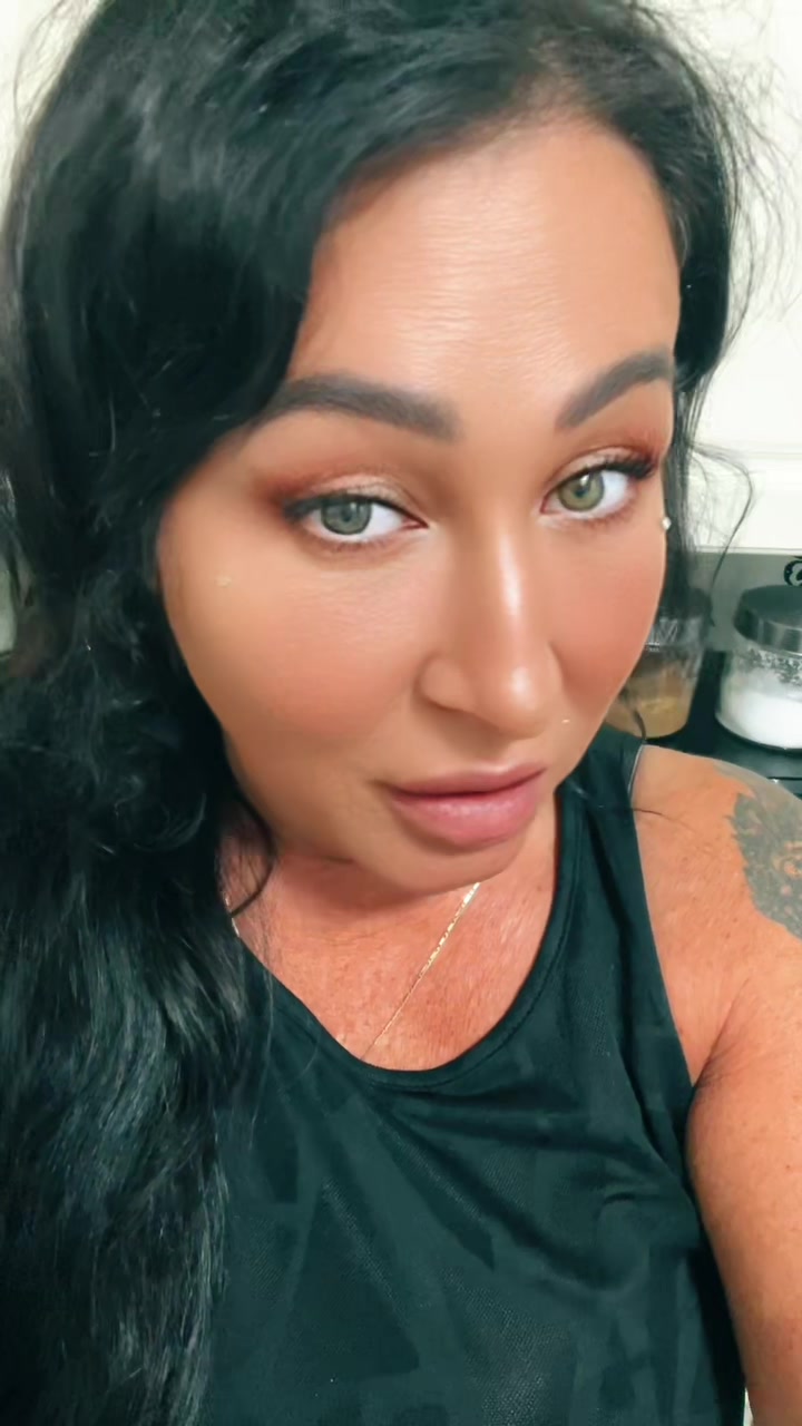 @Italiangirl🇮🇹native🇨🇦🇨🇦