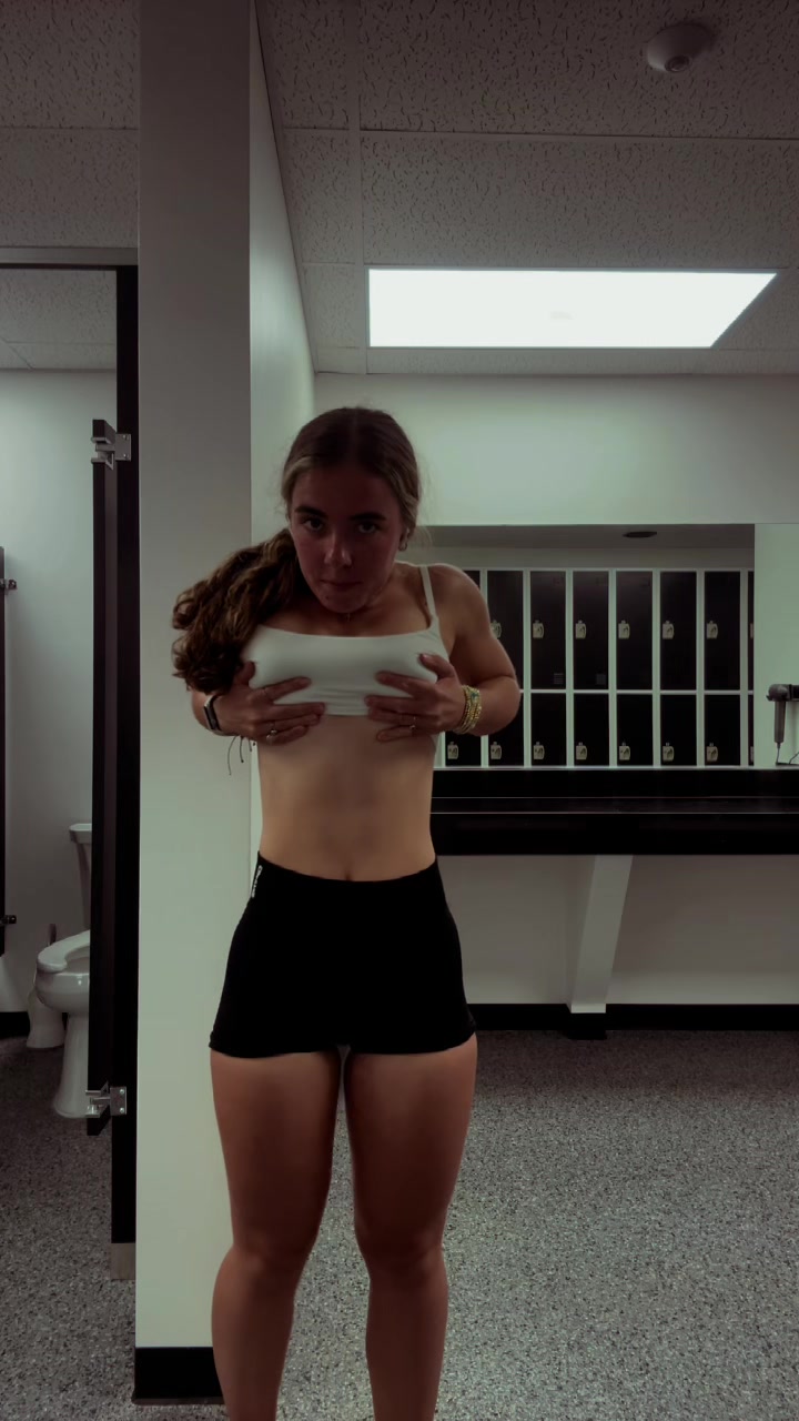 @Isabella