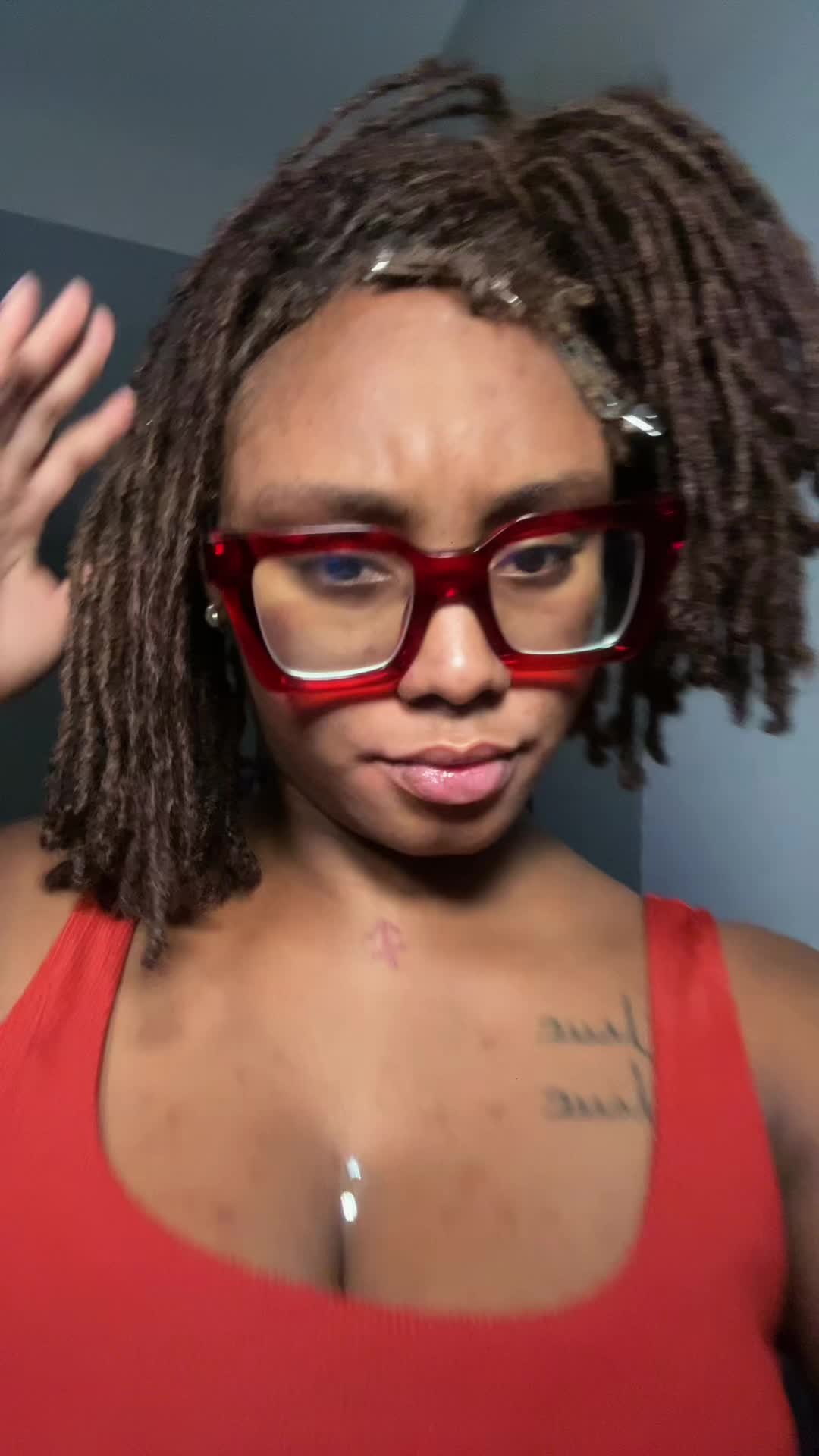 @H0n3yX2
