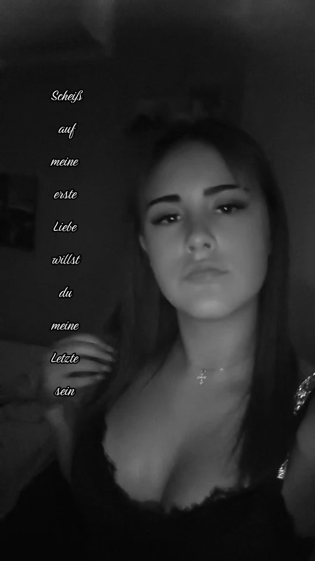 @𝓜𝓲𝓪