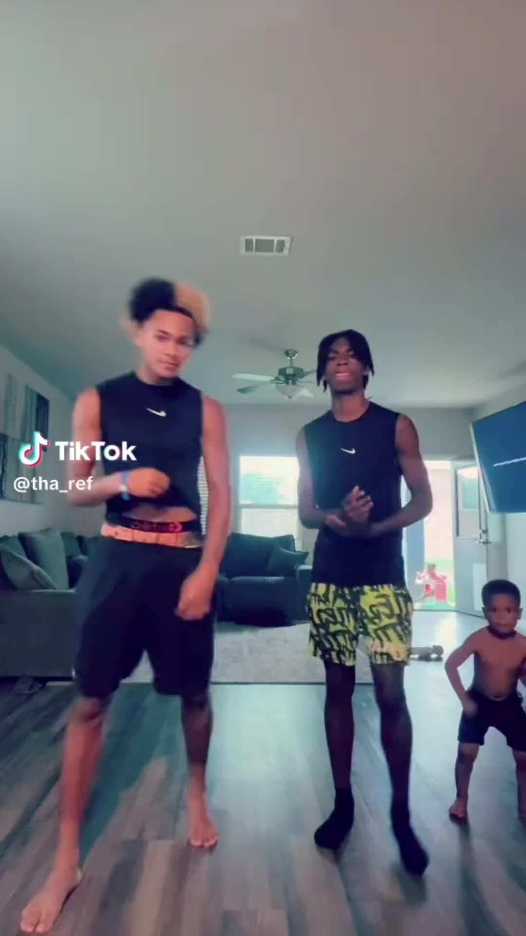 @Dai7x