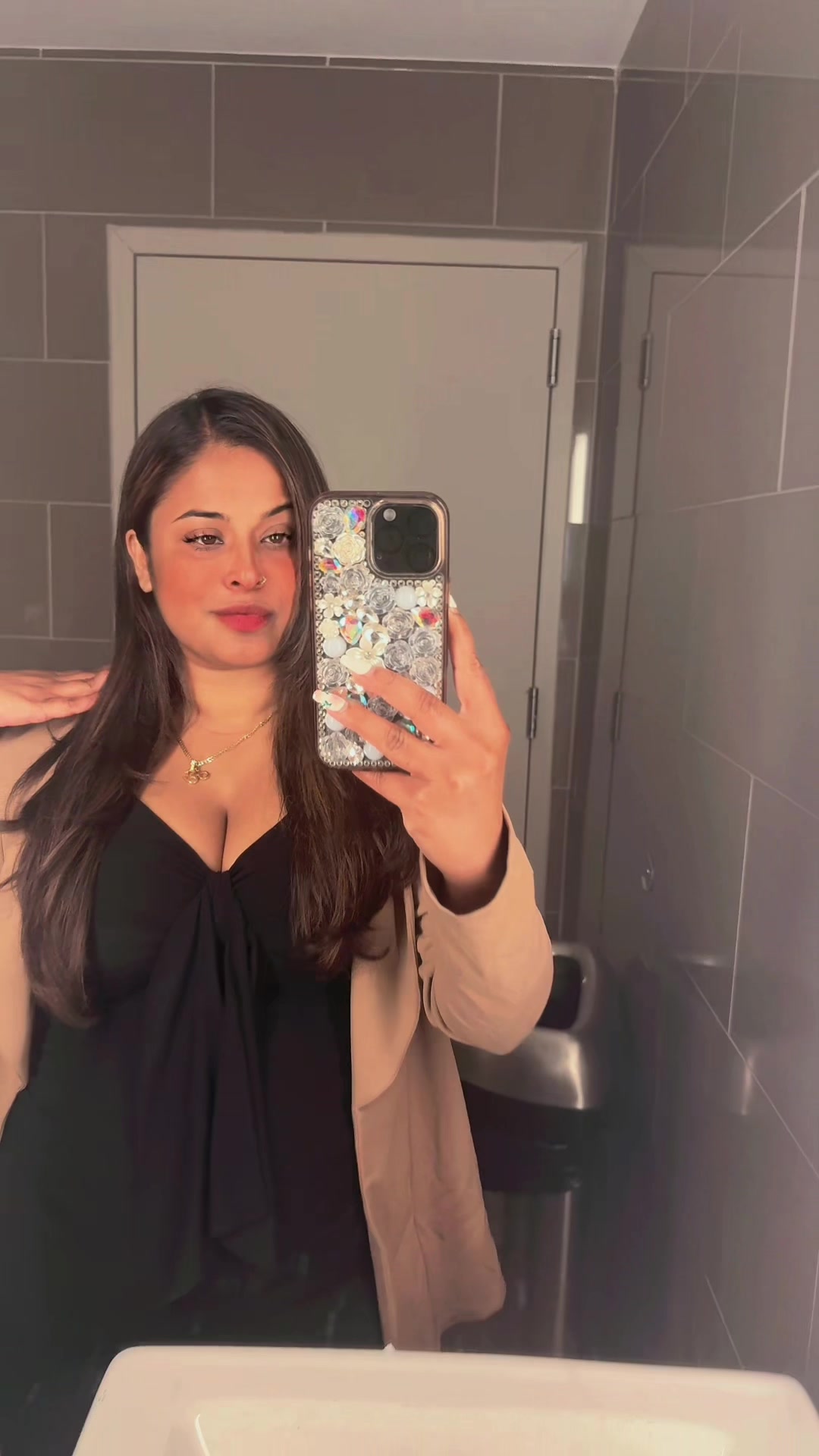 @Arianna Vee ๐ฅ ๐ฑ(Survivor)๐