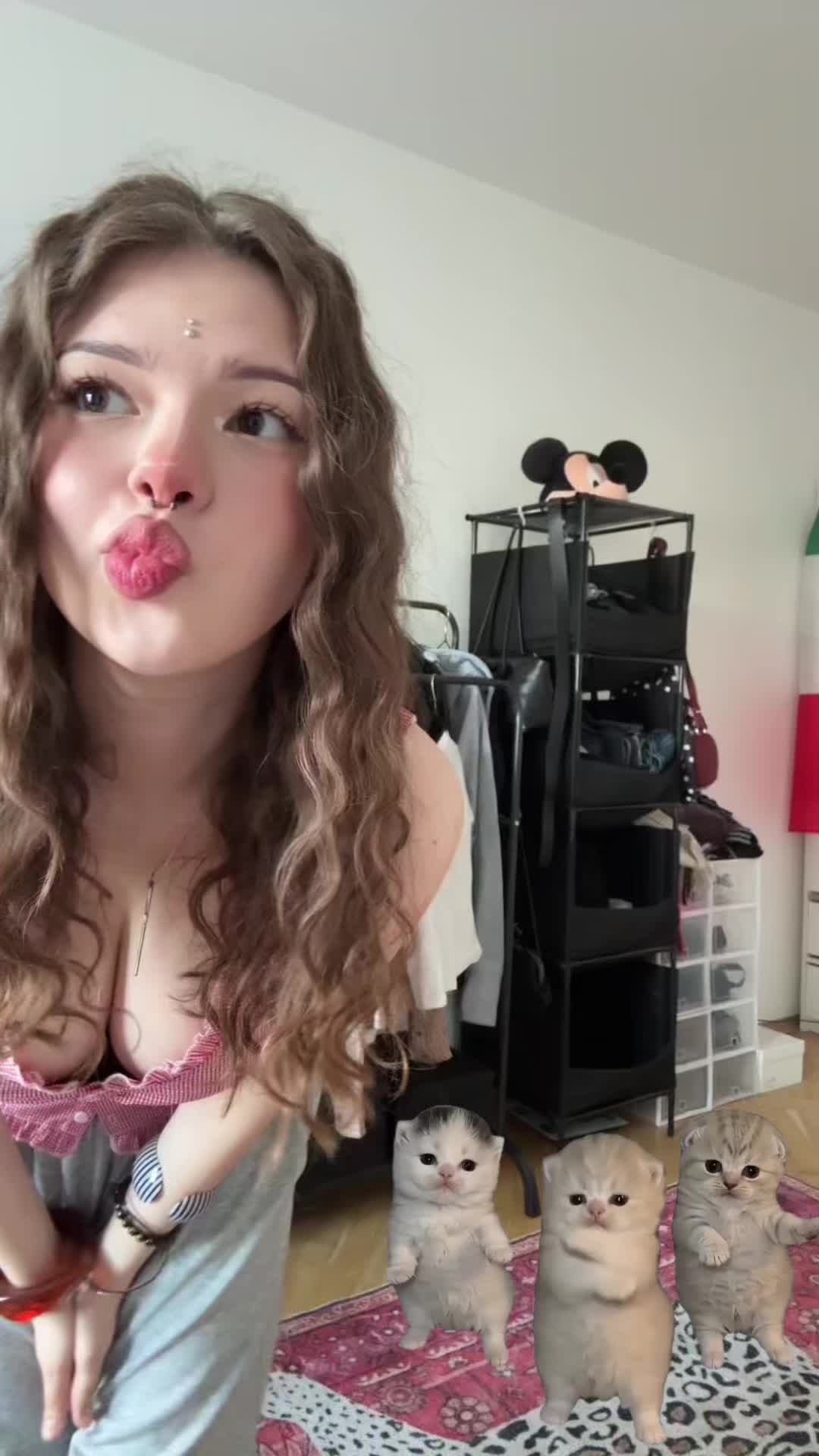 @aluvvwqq