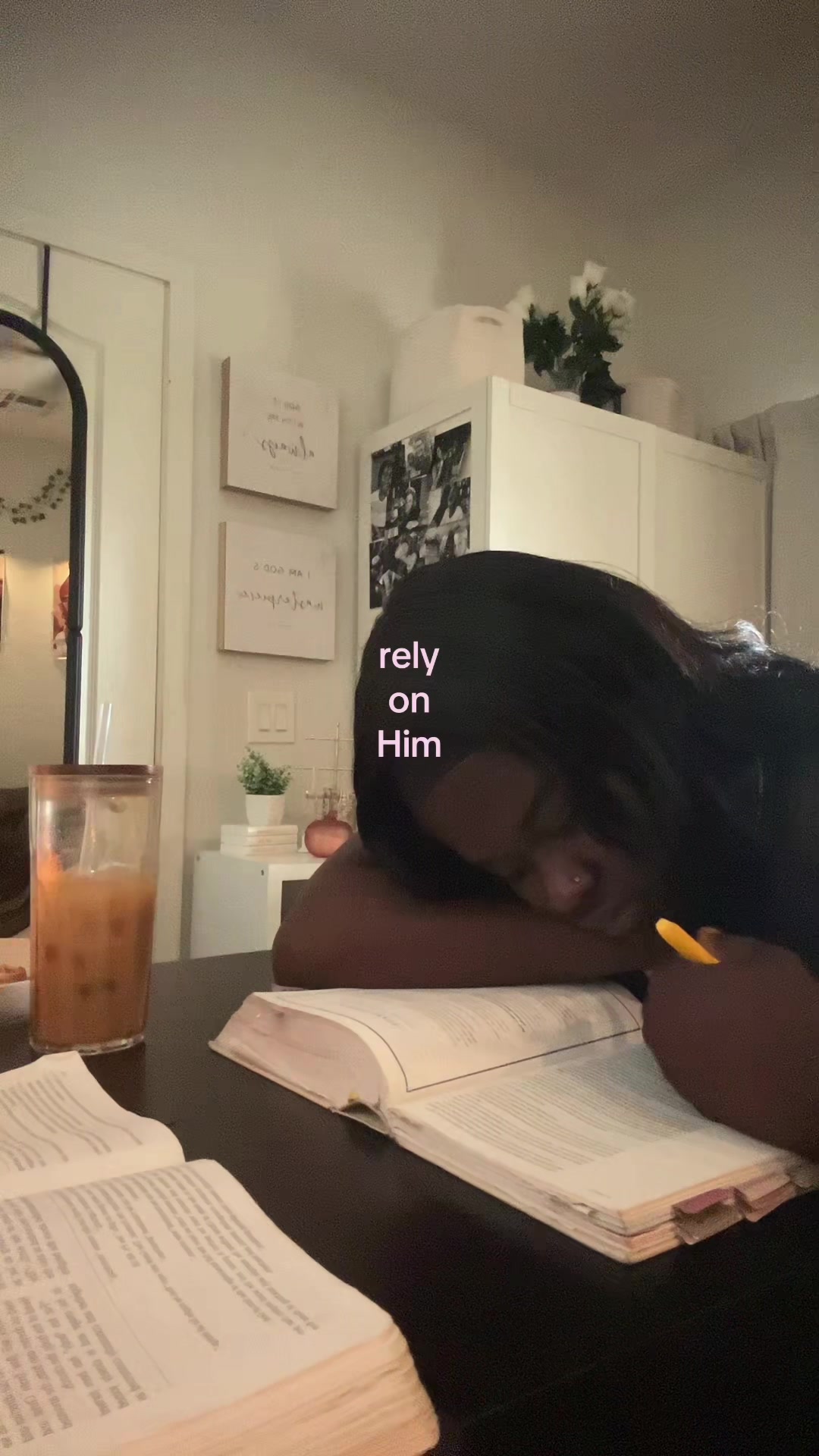 @ella analeise