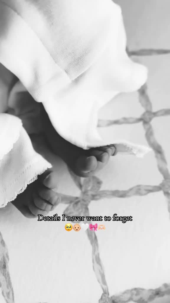 @Chloe DeVane || SAHM🎀✨