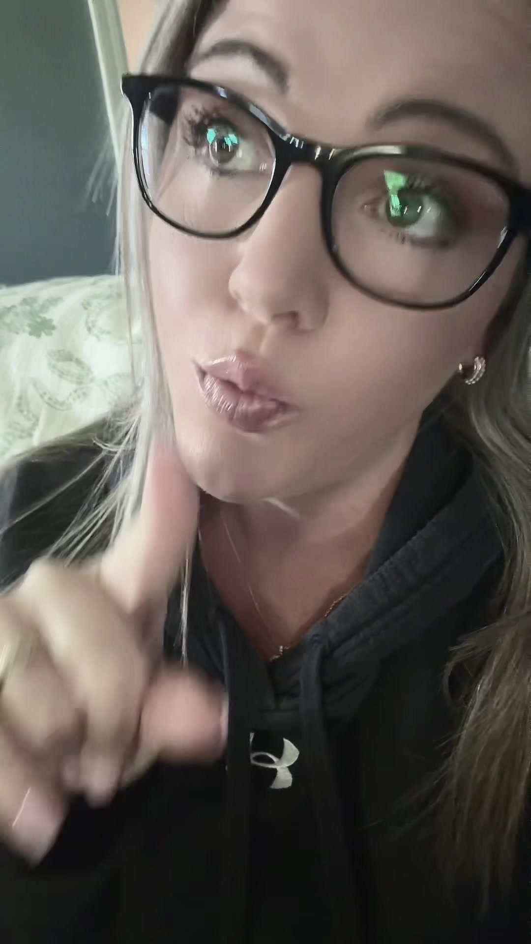 @SelfieQueen57👑