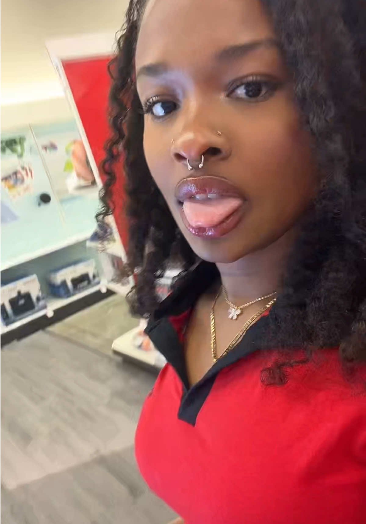 @吉報🧟♀️