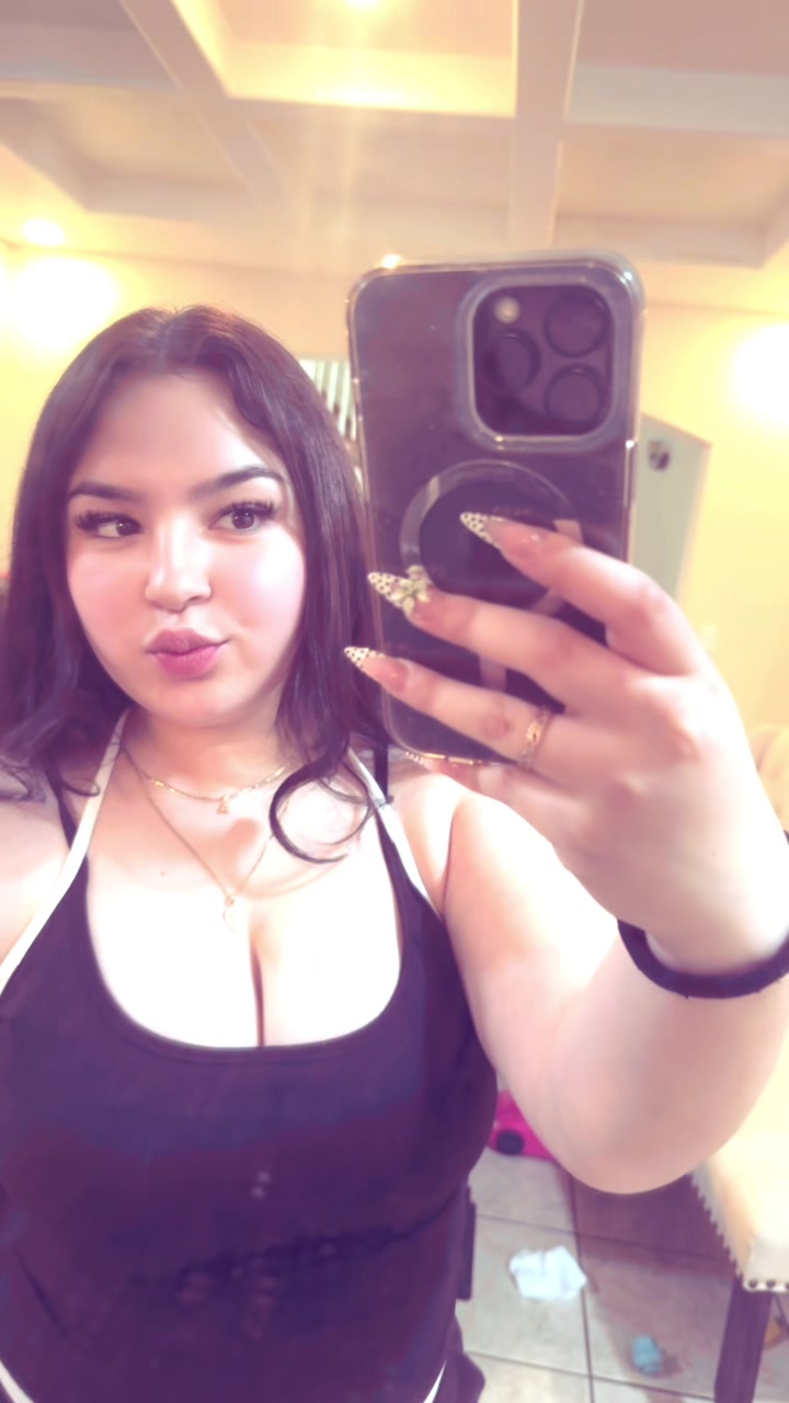 @Swagboobies69