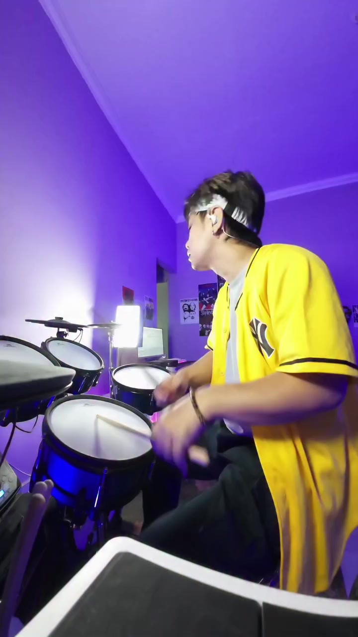 @Mizo Tiktok King's ( 1.9M ❤️ )