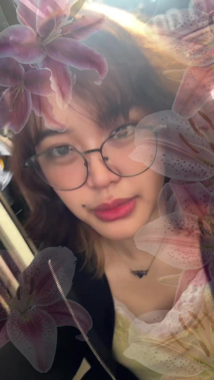 @lily‧₊˚✩