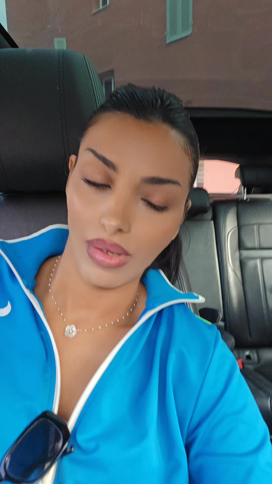 @natacha