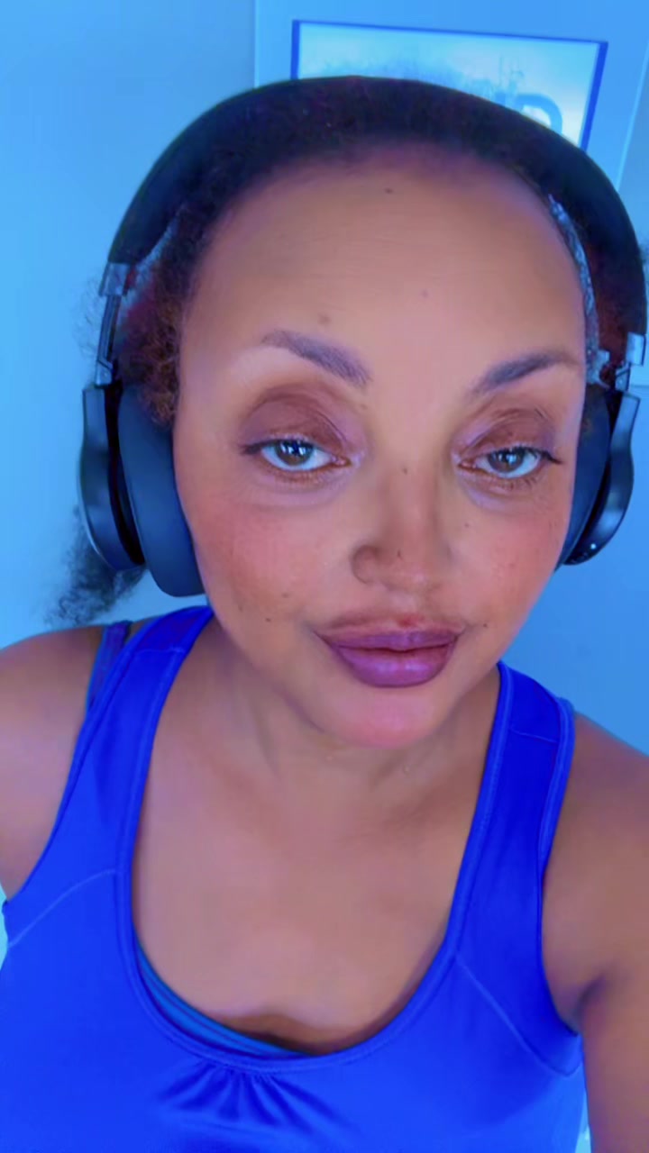 @parisyomama