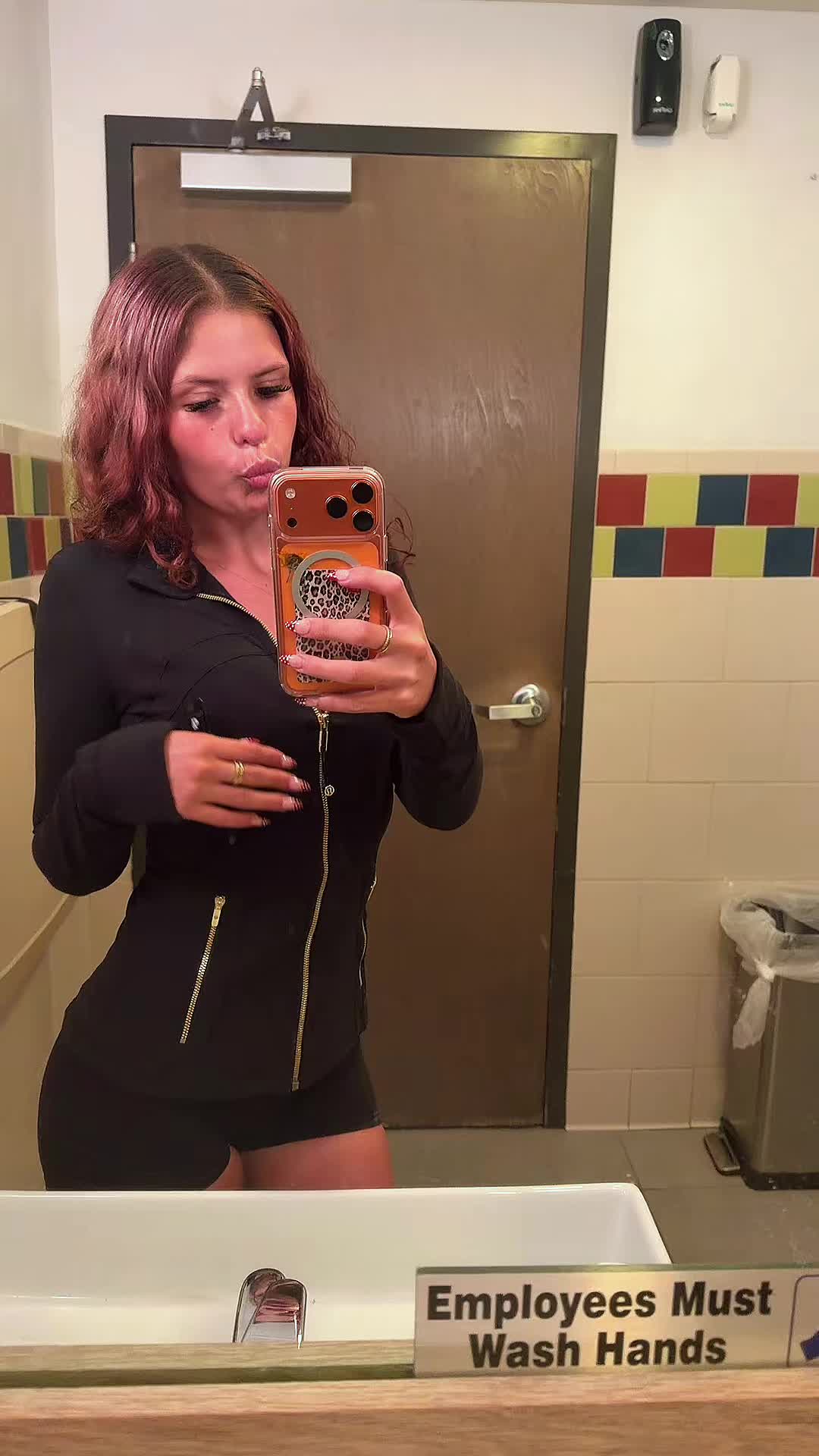@nina