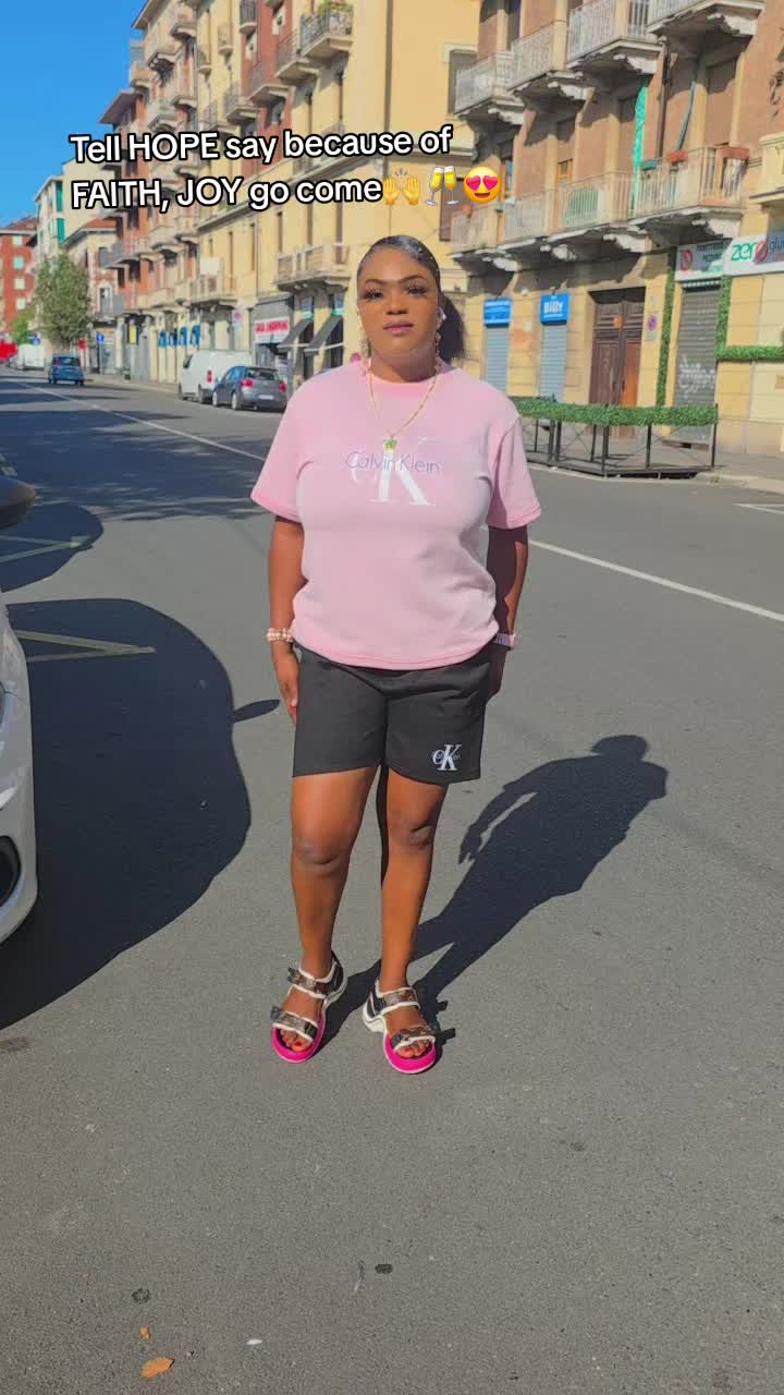 @⚡𝕆𝔽𝔽𝕀ℂ𝕀𝔸𝕃𝕐👸ℝ𝕆𝕊𝔼⚡🦅