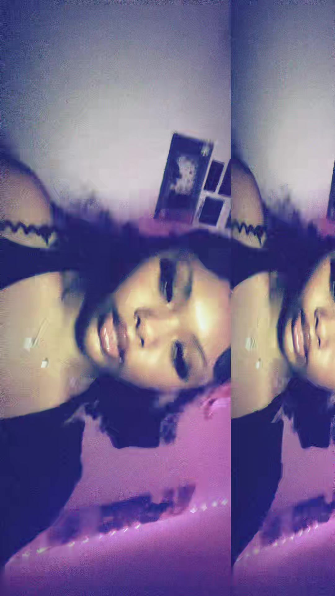 @1800💋.