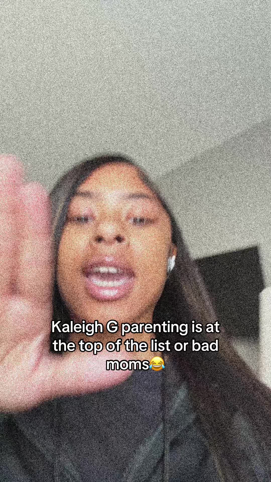 @Mia
