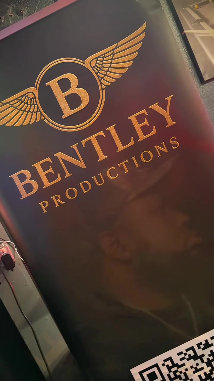 @Maurio Guwop Bentley