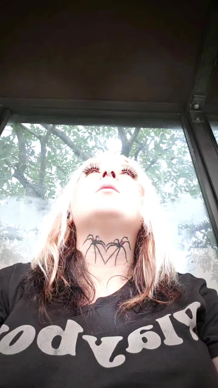 @GothStepMummy