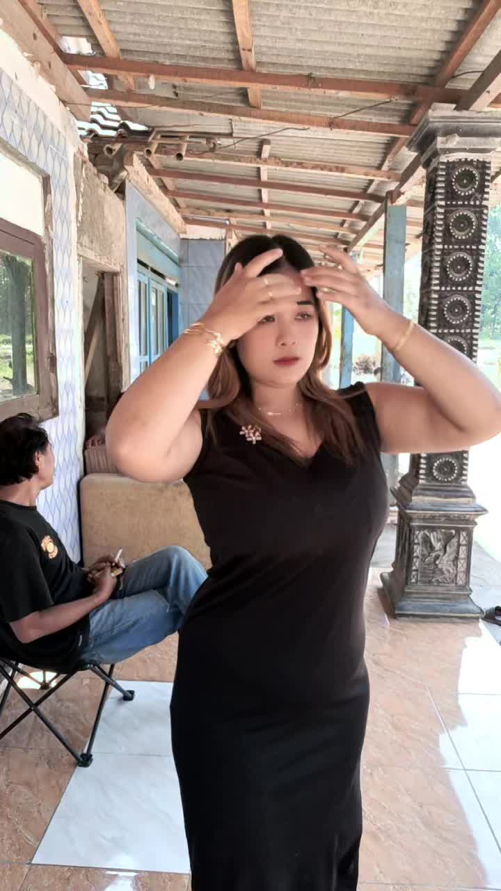 @EL, Ella🍓🐝🐝