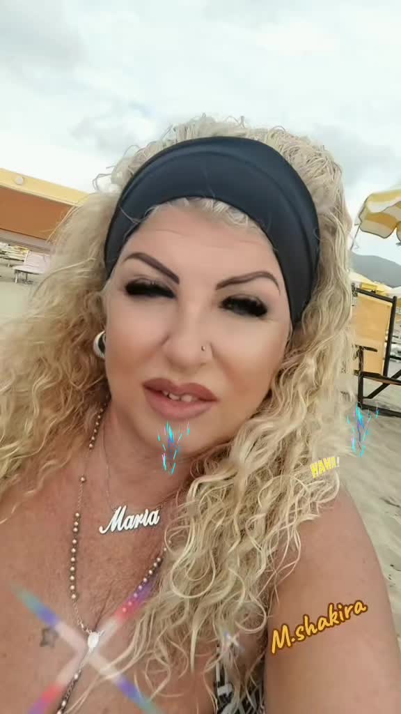 @Manu_Maria_Shakira