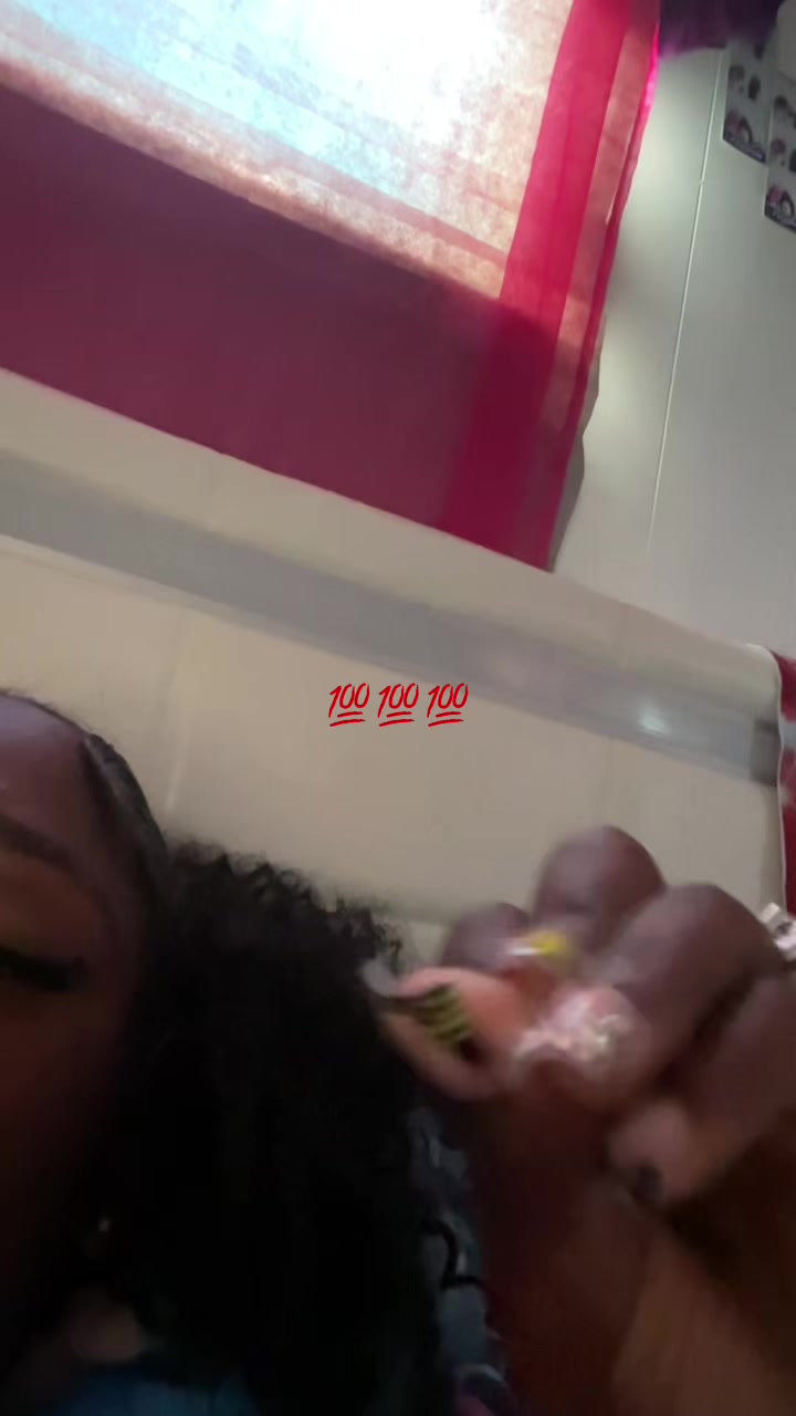 @justjanelllife