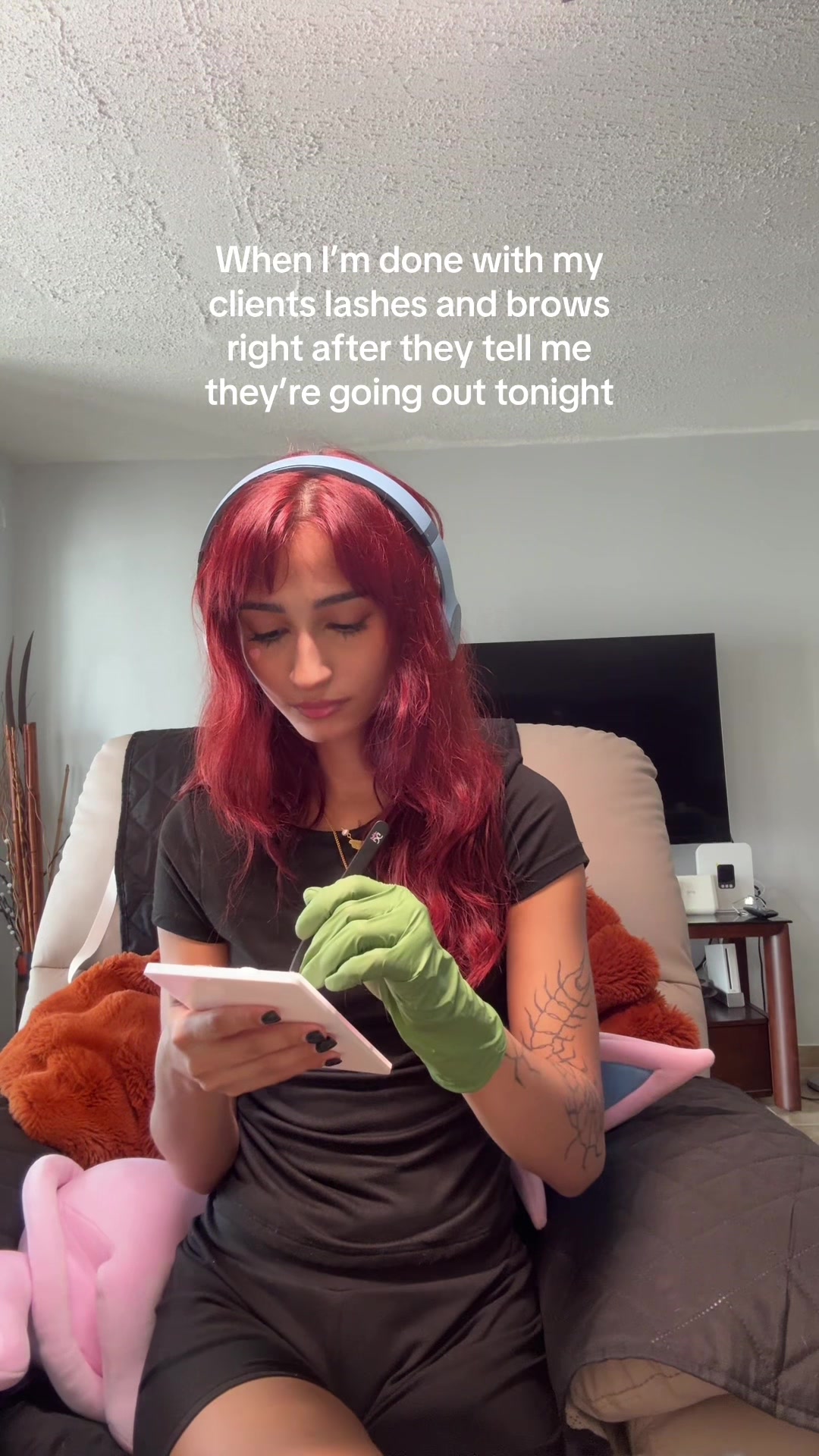 @R🧍🏽♀️