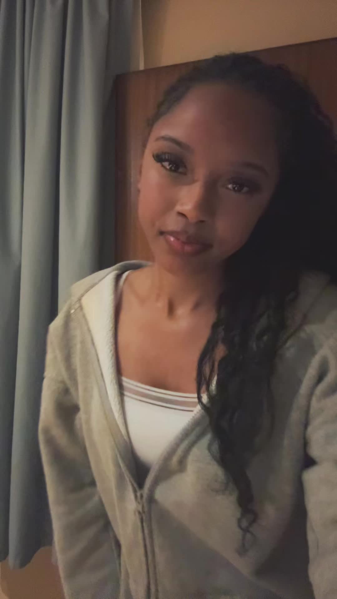 @caramellightskinn