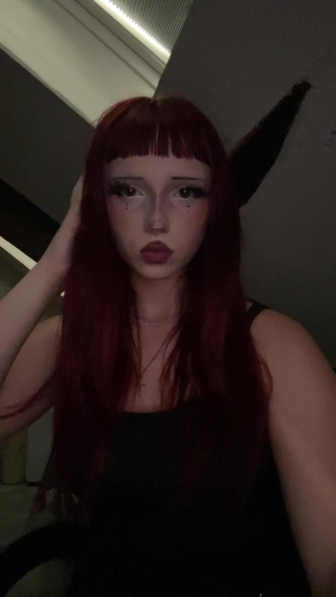@♱