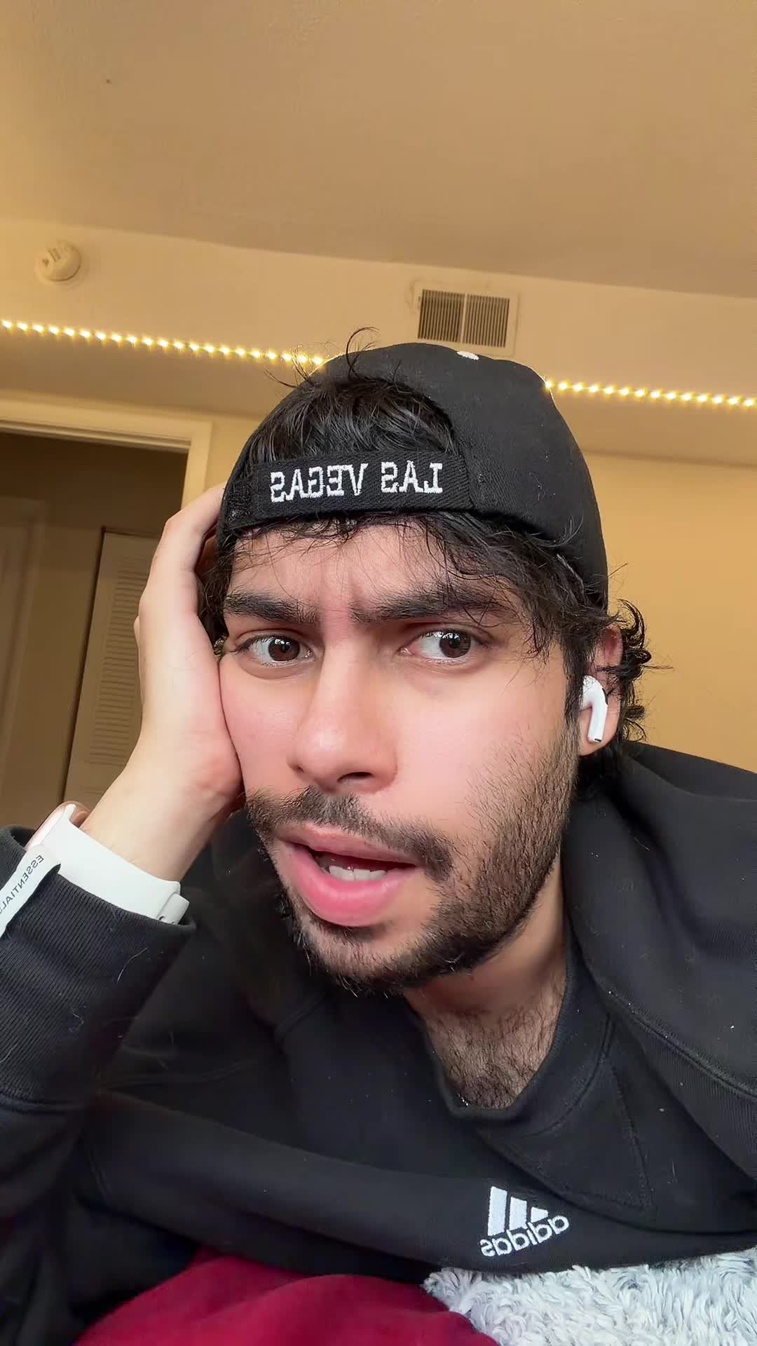 @Dani ✨
