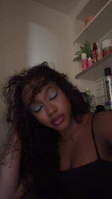 @Moïsa🦋