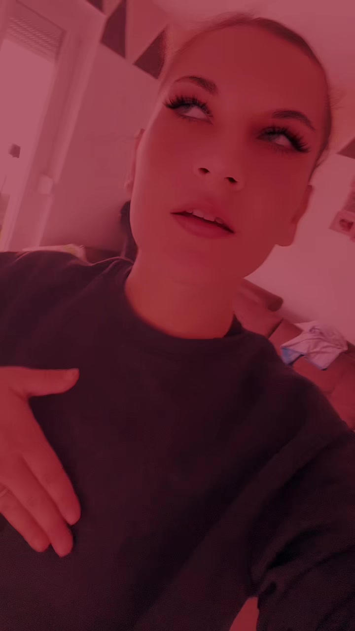 @🦋Celine🧬Angelique 🦋Diebold