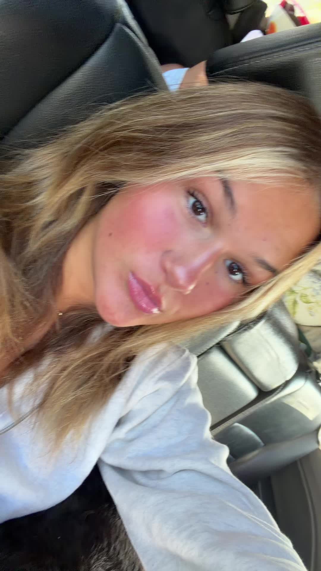 @Ella