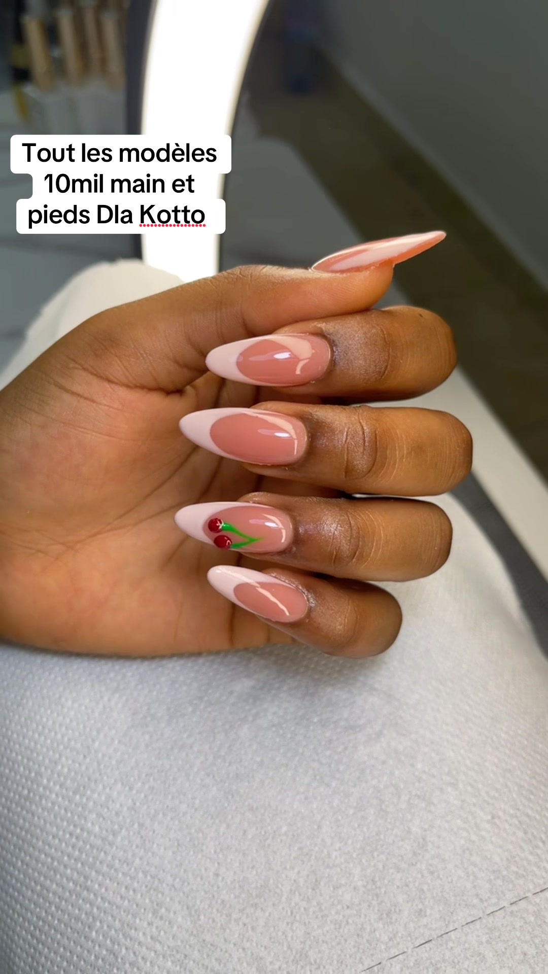 @Julienails