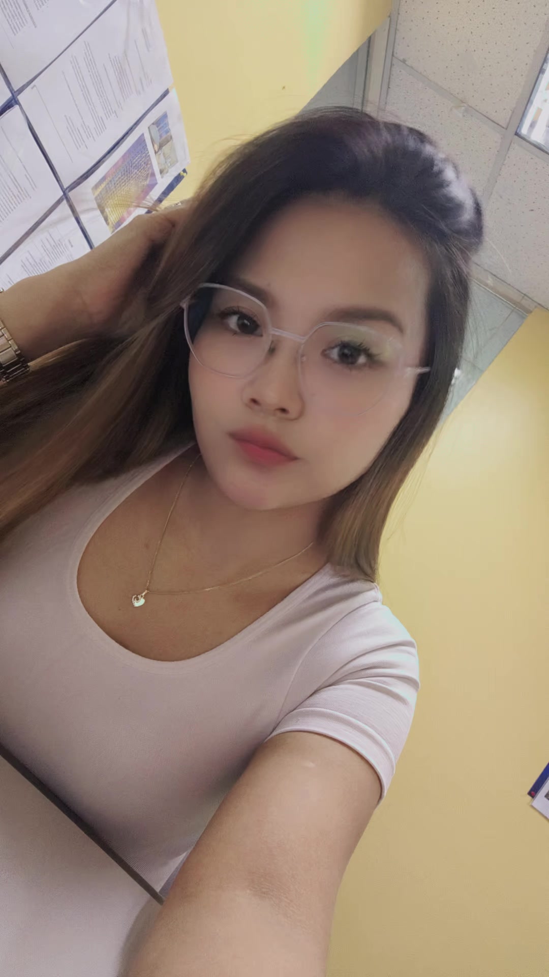 @Z E L โ