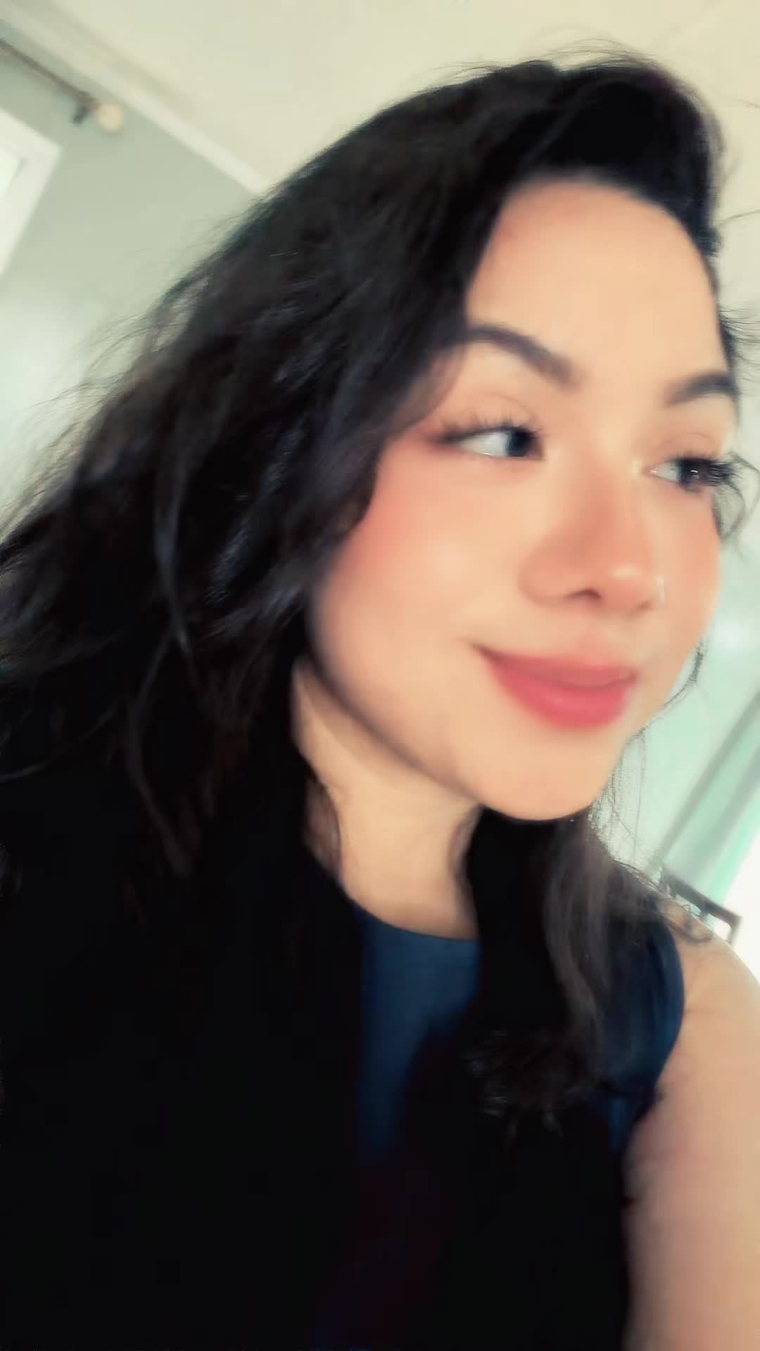 @Giselle Posada Official