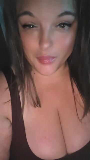 @🎀curvybratbabe71