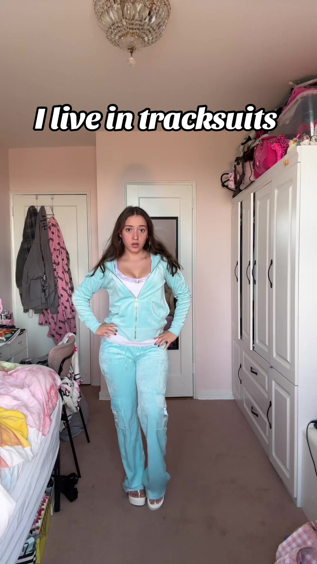 @JustRebecca_Ave